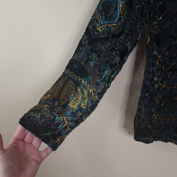 Violet + Claire Velvet Burnout Puff Sleeve Ruffle Tunic Size S - Picture 4 of 11